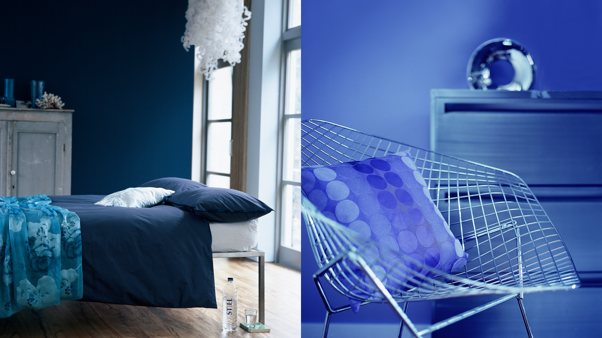 A luxurious blue bedroom Вдохновитесь вечерним небом и покрасьте стены в самый темный синий. Получится загадочный и таинственный интерьер, но в то же время притягательный и уютный.